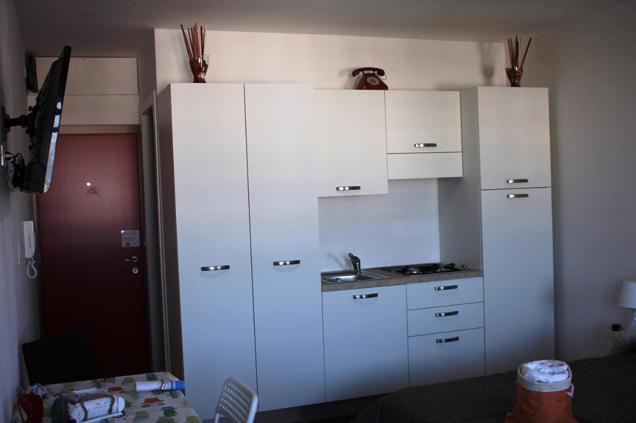 Rosato 3 Sea View Apartment Lignano Sabbiadoro Exterior foto